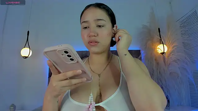 emily nova  online show from 06-20-26, 11:48