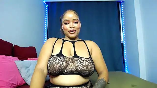 Snapshot of FifiBae1 chatting on 04-05-26, 08:26 FifiBae1 online show from 04-05-26, 08:26