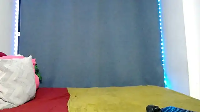 Snapshot of FifiBae1 chatting on 04-13-26, 10:03 FifiBae1 online show from 04-13-26, 10:03