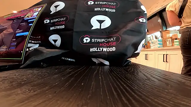 hollyrandall online show from 02-24-26, 01:17