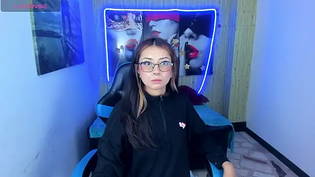 kittymiauu444 online show from 01-10-26, 08:15