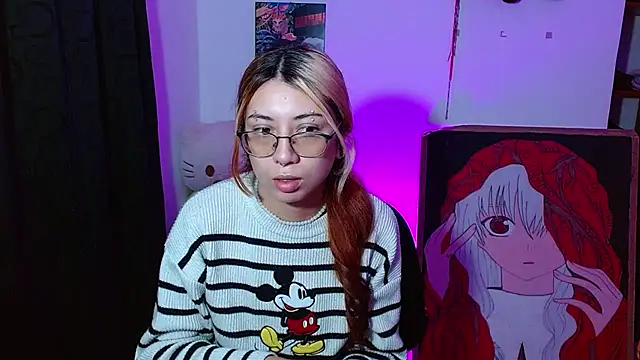 Snapshot of kittymiauu444 chatting on 06-12-26, 04:10 kittymiauu444 online show from 06-12-26, 04:10