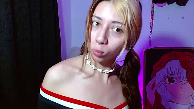 Snapshot of kittymiauu444 chatting on 07-09-26, 03:18 kittymiauu444 online show from 07-09-26, 03:18