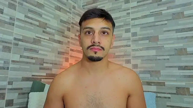 joelcallvil1 online show from 04-12-26, 03:32