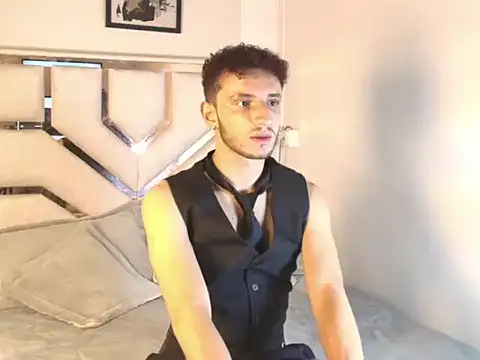 Curlystartt online show from 01-12-26, 02:02