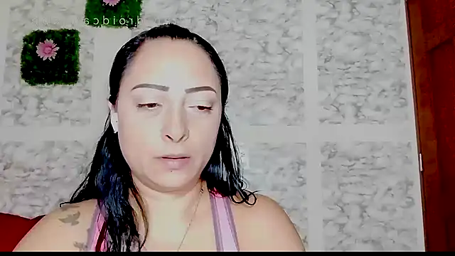 Snapshot of XXXStephanie_XXX chatting on 07-04-26, 10:25 XXXStephanie XXX online show from 07-04-26, 10:25