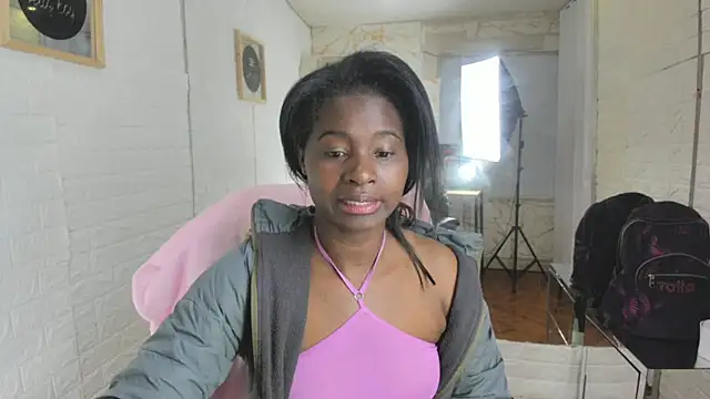 Snapshot of Betany_Grey chatting on 02-21-26, 04:03 Betany Grey online show from 02-21-26, 04:03