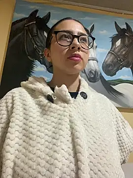 Snapshot of Shayla--broos chatting on 02-21-26, 08:44 Shayla--broos online show from 02-21-26, 08:44