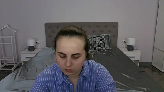 MikaFoxy online show from 04-08-26, 05:20