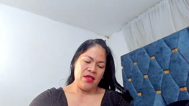 Snapshot of Michel_fitnes chatting on 04-23-26, 12:29 Michel fitnes online show from 04-23-26, 12:29