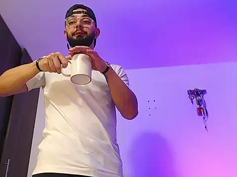 Axel Stton online show from 01-13-26, 01:59