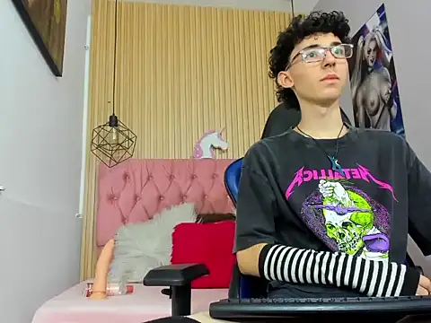 Syriussz online show from 02-15-26, 07:24