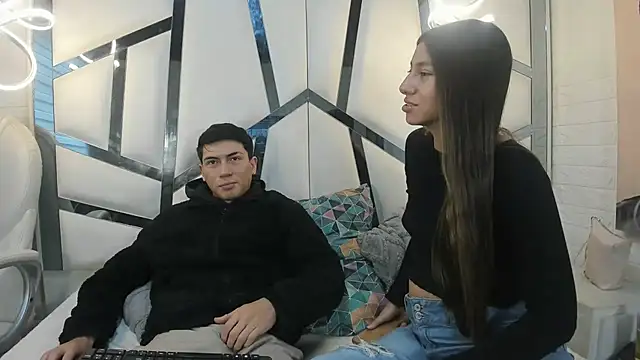 ScarlettAndLucas online show from 02-23-26, 12:50