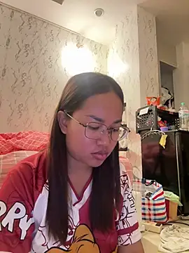 Ponthip online show from 07-18-26, 12:25