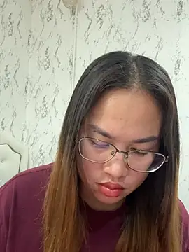Ponthip online show from 04-30-26, 02:02