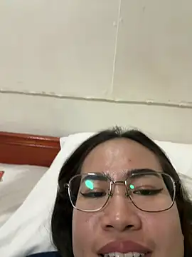 Snapshot of Ponthip chatting on 02-04-26, 08:15 Ponthip online show from 02-04-26, 08:15