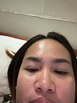 Snapshot of Ponthip chatting on 02-08-26, 08:17 Ponthip online show from 02-08-26, 08:17