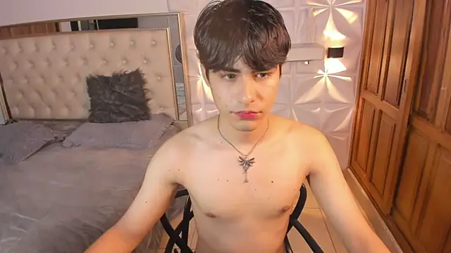 IamJuanJoc online show from 04-11-26, 04:20