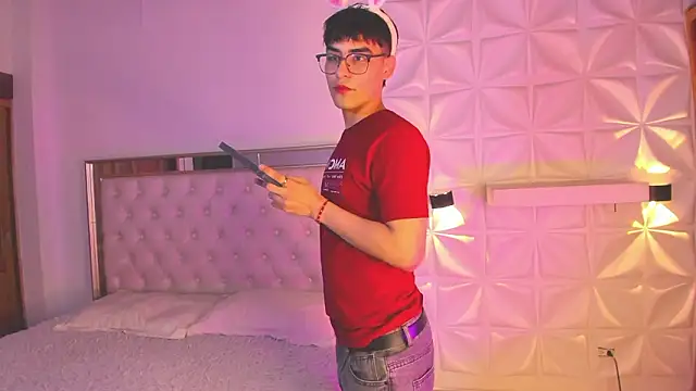 IamJuanJoc online show from 02-04-26, 03:23