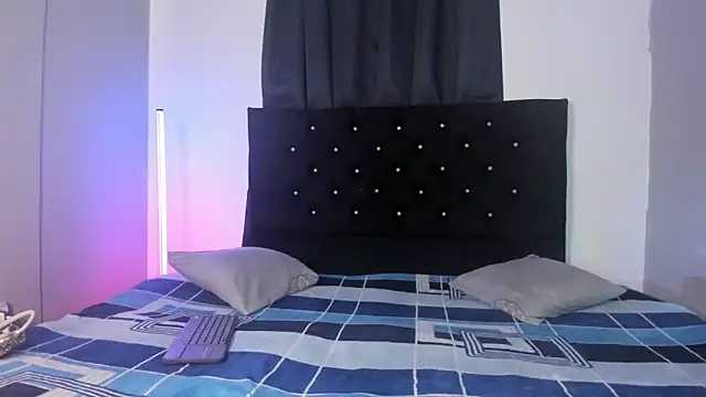 BellaDuval   online show from 03-17-26, 03:09