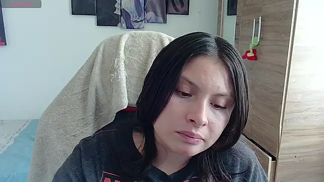 yessica gomez01 online show from 06-02-26, 08:42