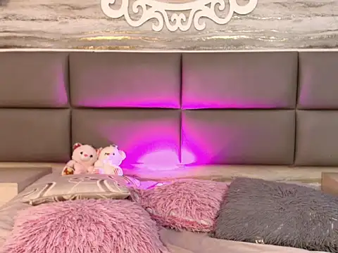 Little Mayy online show from 02-05-26, 12:12