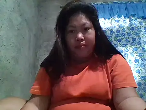 Snapshot of pinay_rose14 chatting on 01-14-26, 10:57 pinay rose14 online show from 01-14-26, 10:57