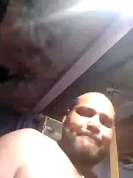 Guanatos13 online show from 03-25-26, 04:01