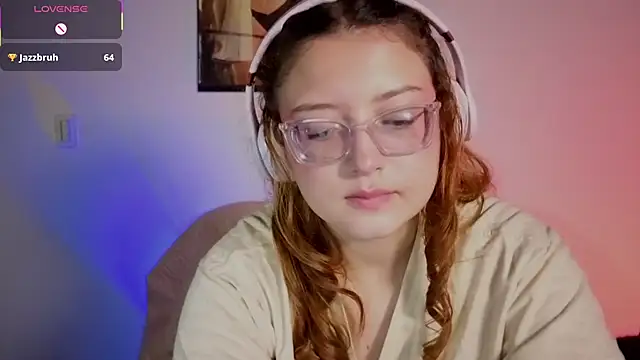 Snapshot of Mia_Franklyn chatting on 04-28-26, 02:27 Mia Franklyn online show from 04-28-26, 02:27