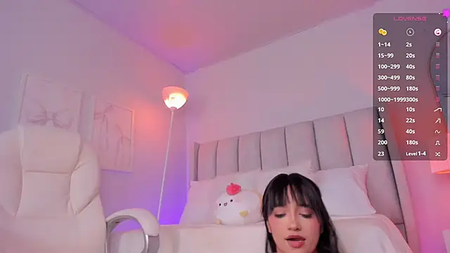 your alina18 online show from 04-09-26, 12:34