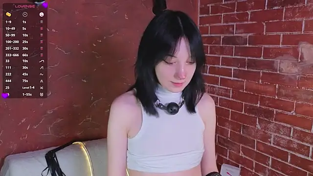 Snapshot of LisaBunnyy chatting on 02-21-26, 06:54 LisaBunnyy online show from 02-21-26, 06:54