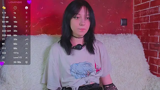 LisaBunnyy online show from 05-27-26, 10:28