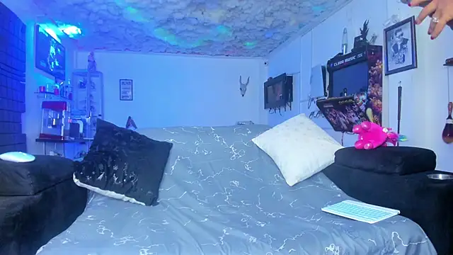 Kloe Cooper online show from 01-18-26, 05:27