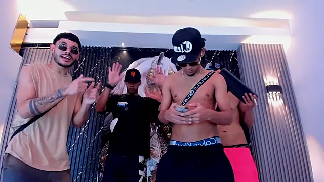 The Gods In Diamonds online show from 02-28-26, 07:13