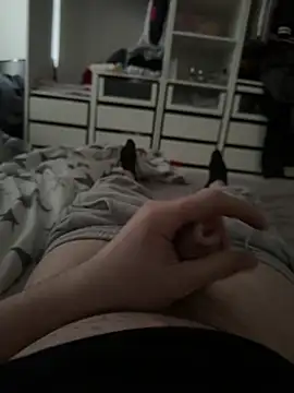 Snapshot of NotatingGrinder chatting on 02-18-26, 02:57 NotatingGrinder online show from 02-18-26, 02:57