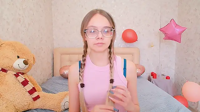 LolliStrawberry online show from 03-13-26, 07:02