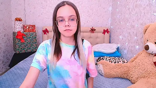 LolliStrawberry online show from 01-15-26, 01:36