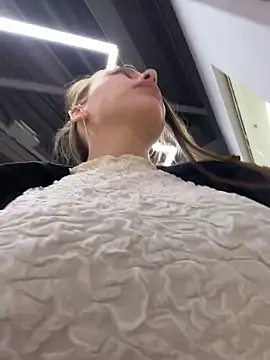 LeiaMood online show from 04-13-26, 05:55