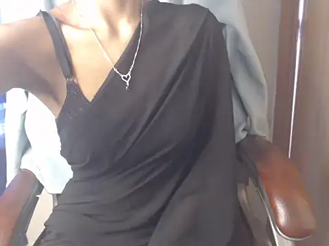 Velvet Queen  online show from 01-13-26, 05:44