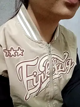 Snapshot of Nani_yk2 chatting on 01-13-26, 11:03 Nani yk2 online show from 01-13-26, 11:03