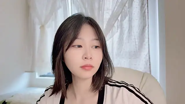 Snapshot of Onefiona chatting on 06-21-26, 06:08 Onefiona online show from 06-21-26, 06:08