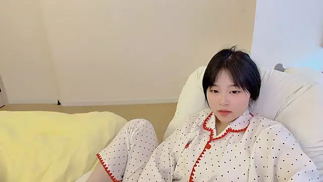 Onefiona online show from 04-11-26, 07:45