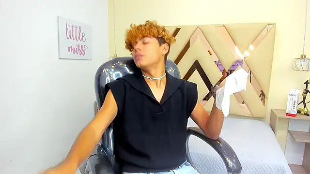 Anyelo Twink online show from 01-31-26, 07:12