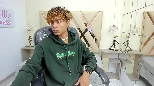 Anyelo Twink online show from 03-03-26, 07:43