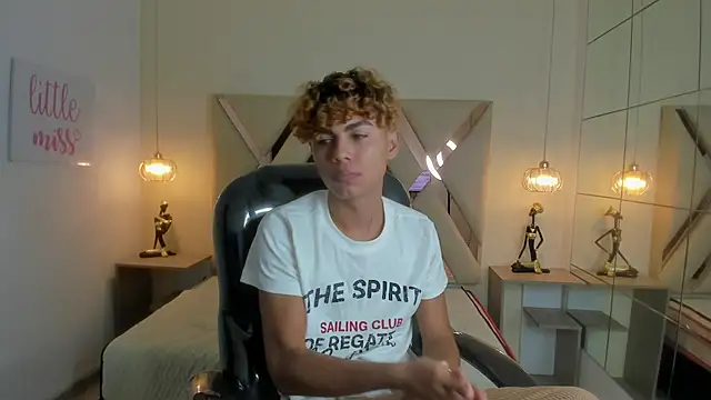 Anyelo Twink online show from 03-24-26, 04:23