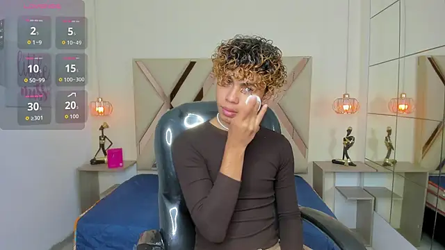 Snapshot of Anyelo_Twink chatting on 05-07-26, 04:28 Anyelo Twink online show from 05-07-26, 04:28