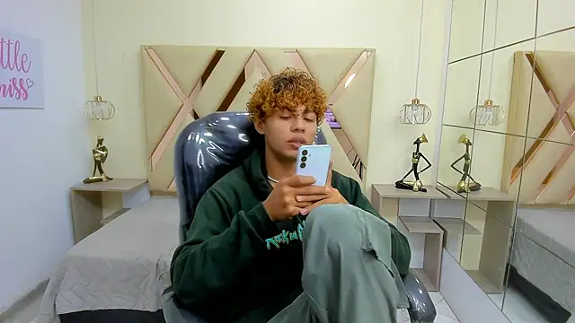 Anyelo Twink online show from 03-04-26, 08:16