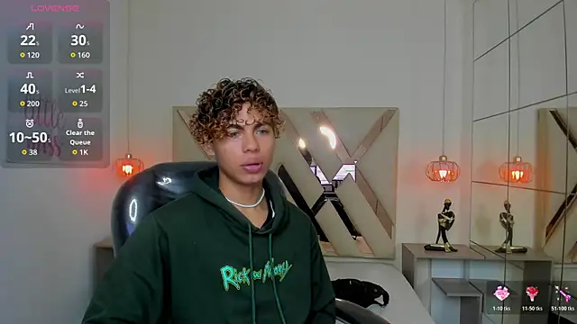 Snapshot of Anyelo_Twink chatting on 04-27-26, 04:21 Anyelo Twink online show from 04-27-26, 04:21