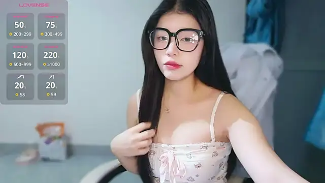 -XiaoYu-777 online show from 02-12-26, 11:10