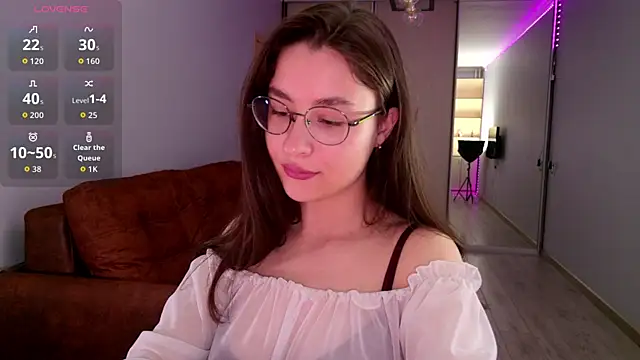 Snapshot of classy____ chatting on 04-24-26, 05:59 classy online show from 04-24-26, 05:59